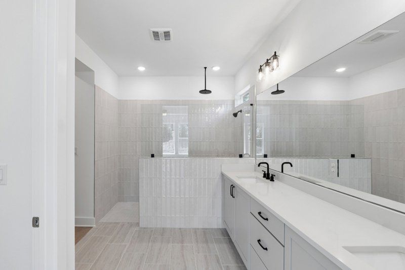 Owner's Bath