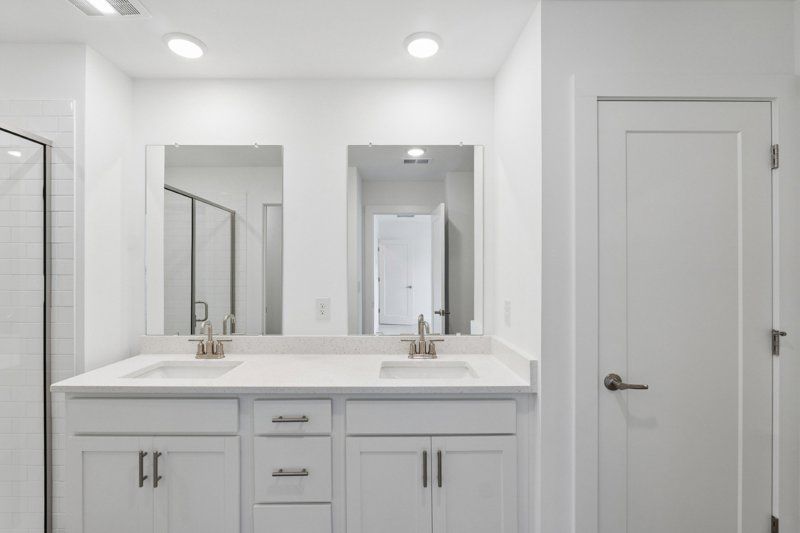 Owner's Bath