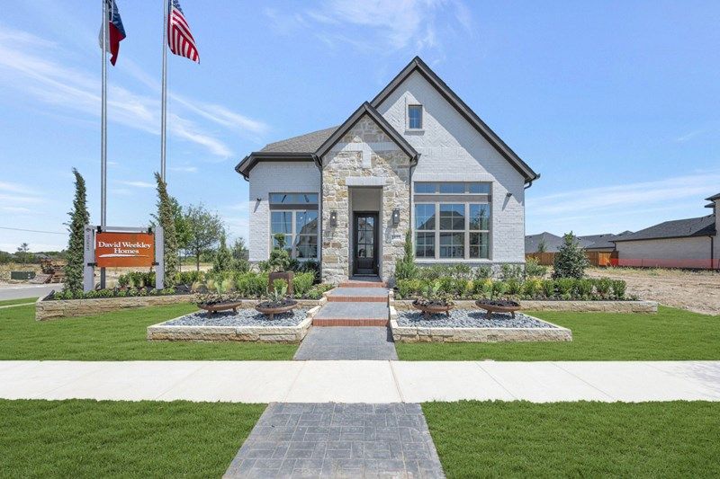casa en Mantua Point Gardens por David Weekley Homes