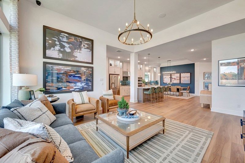 The Daisy - Family Room