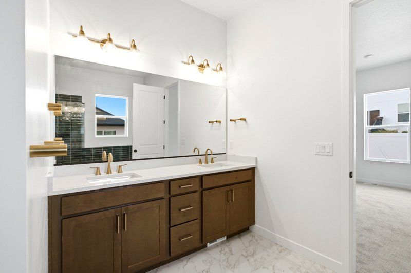 Owner's Bath