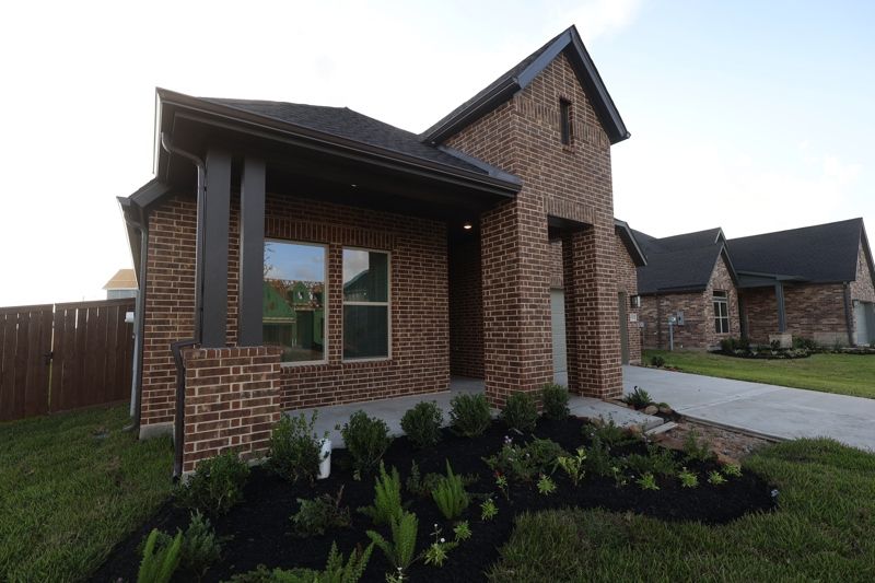 Cherry Blossom - Beacon Point at Lago Mar - Retreat Collection: Texas City, Texas - David Weekley Homes