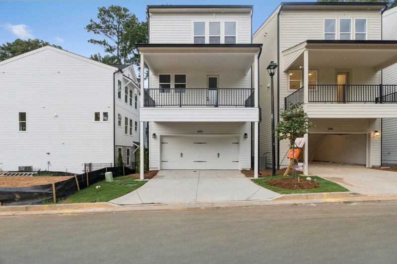 Melton - Celesta: Scottdale, Georgia - David Weekley Homes