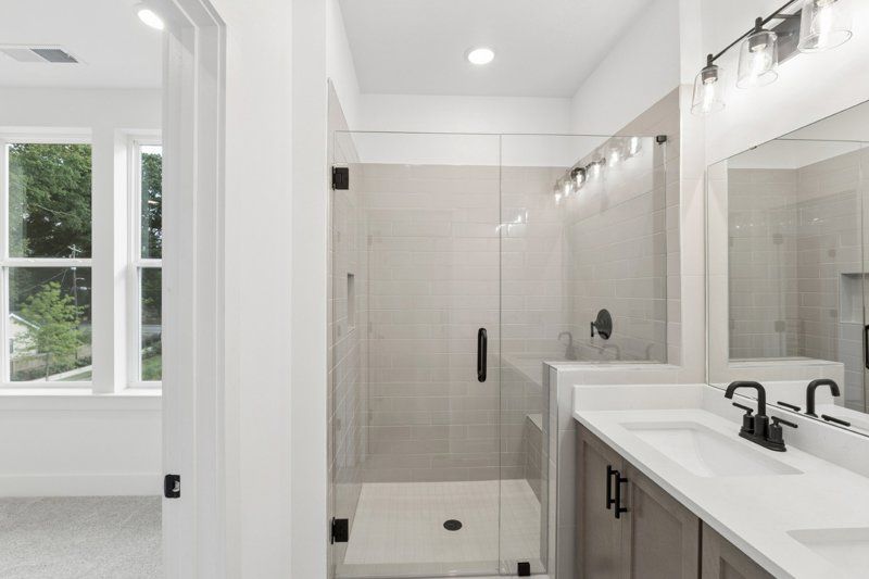 Owner's Bath