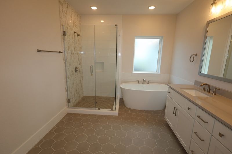 Owner's Bath