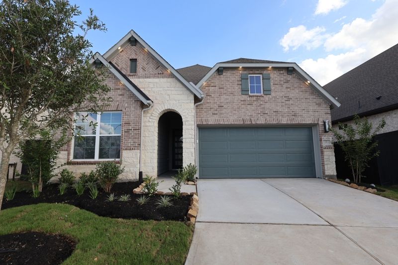 Carolcrest - Harvest Green - Reserve Collection: Richmond, Texas - David Weekley Homes