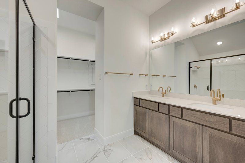 Owner's Bath