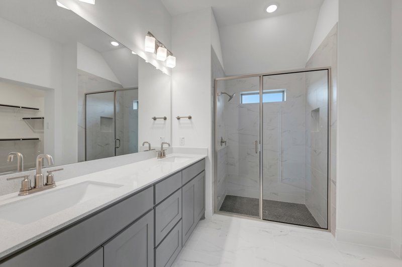 Owner's Bath
