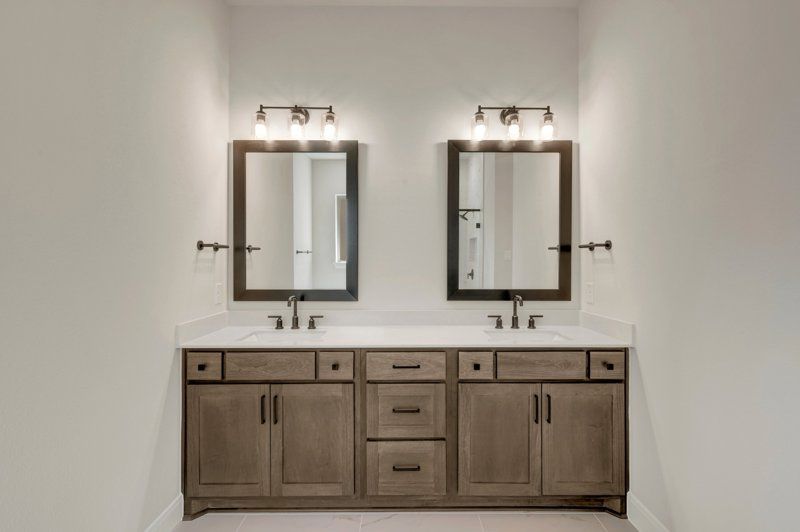 Owner's Bath