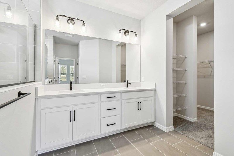 The Gaspar - Owner's Bath