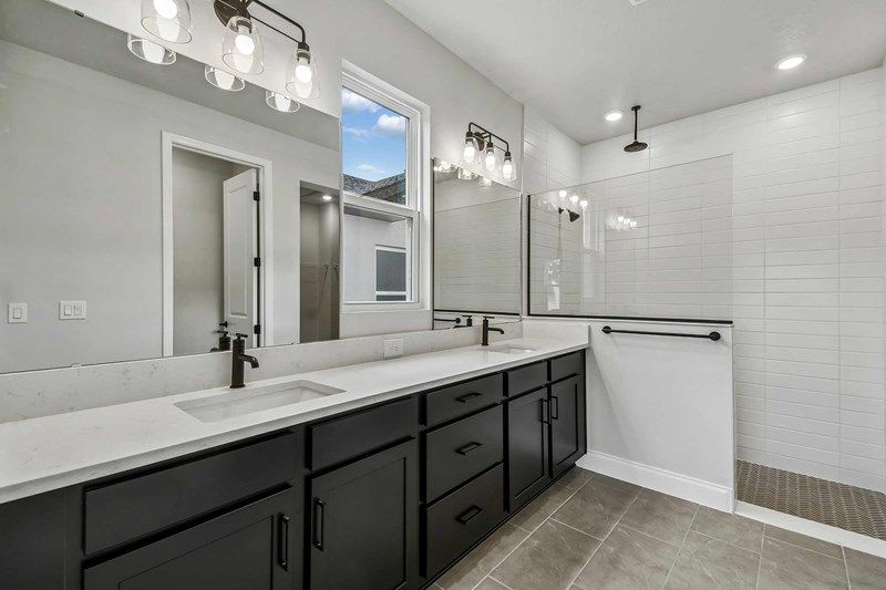 The Collins - Owner's Bath