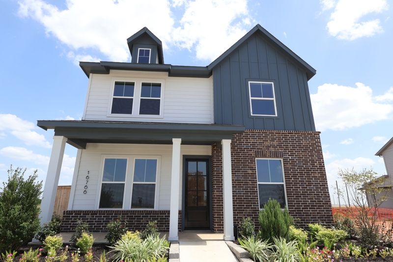 Jubilee - Grove Row Collection por David Weekley Homes en Houston Texas