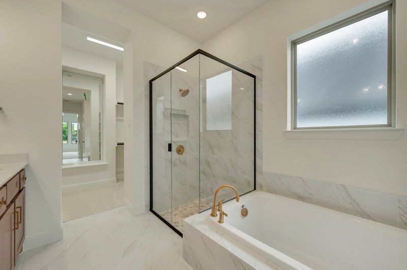 Owner's Bath