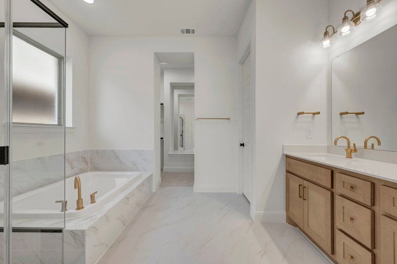 Owner's Bath