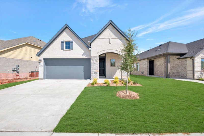 Craig - Creekshaw – Gardens: Royse City, Texas - David Weekley Homes