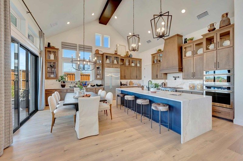The Derek - Kitchen