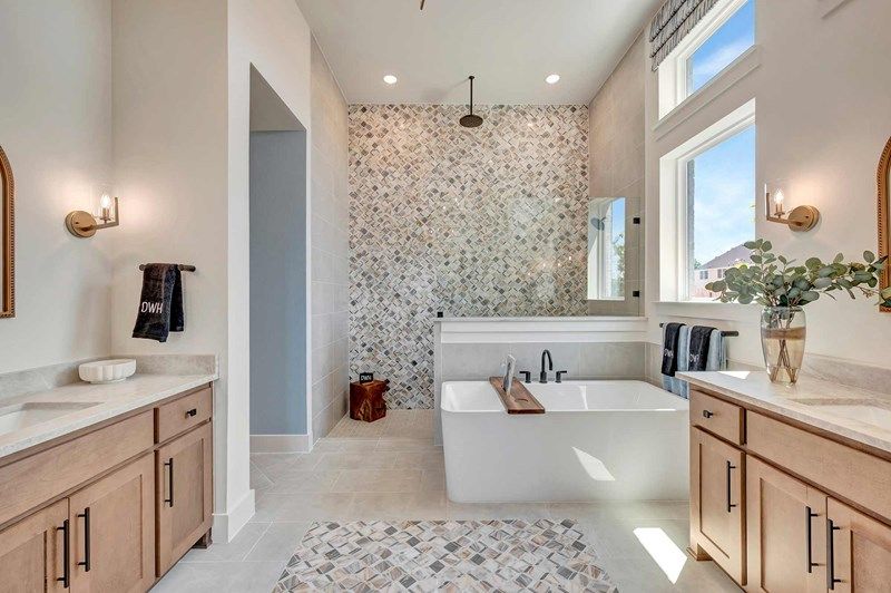 The Derek - Owner's Bath