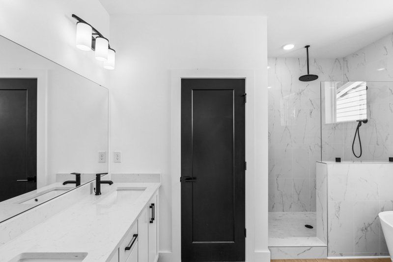 Owner's Bath