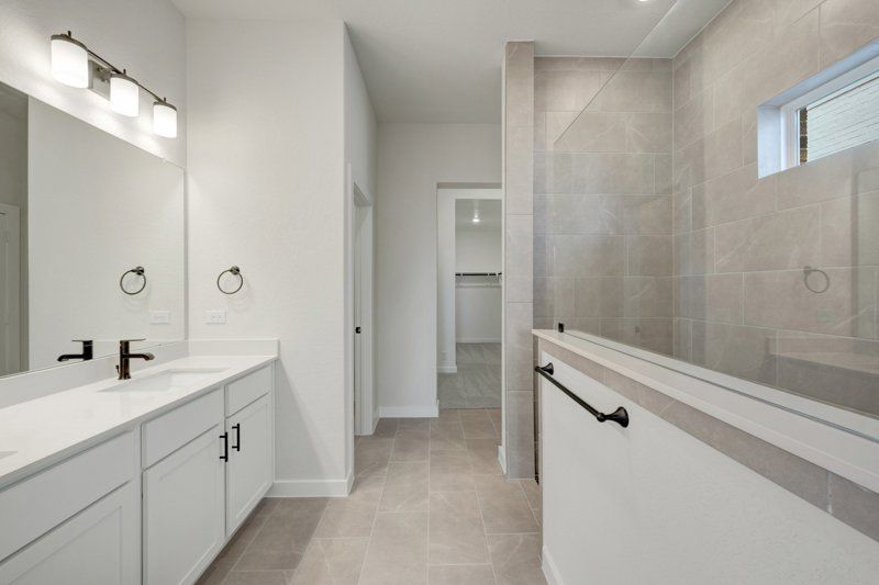 Owner's Bath