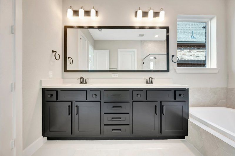 Owner's Bath