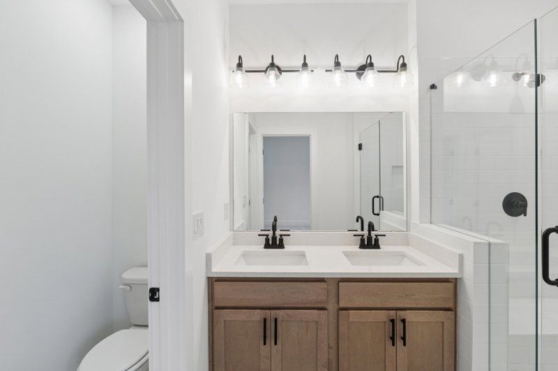 Owner's Bath