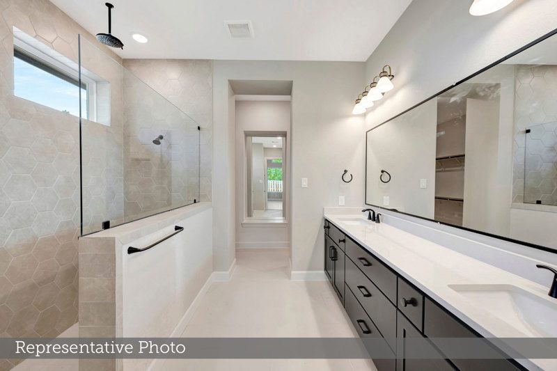 Owner's Bath