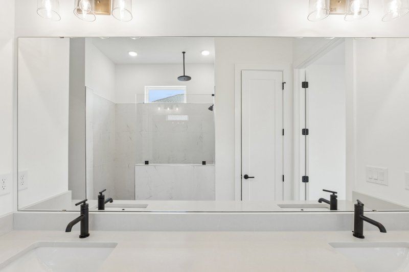 Owner's Bath