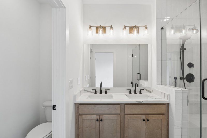 Owner's Bath