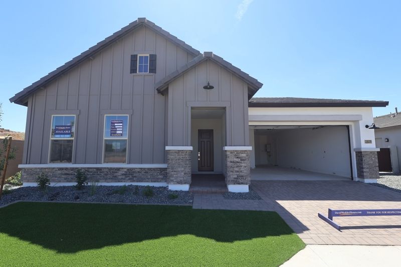 Bergson - Alston at Soleo: San Tan Valley, Arizona - David Weekley Homes