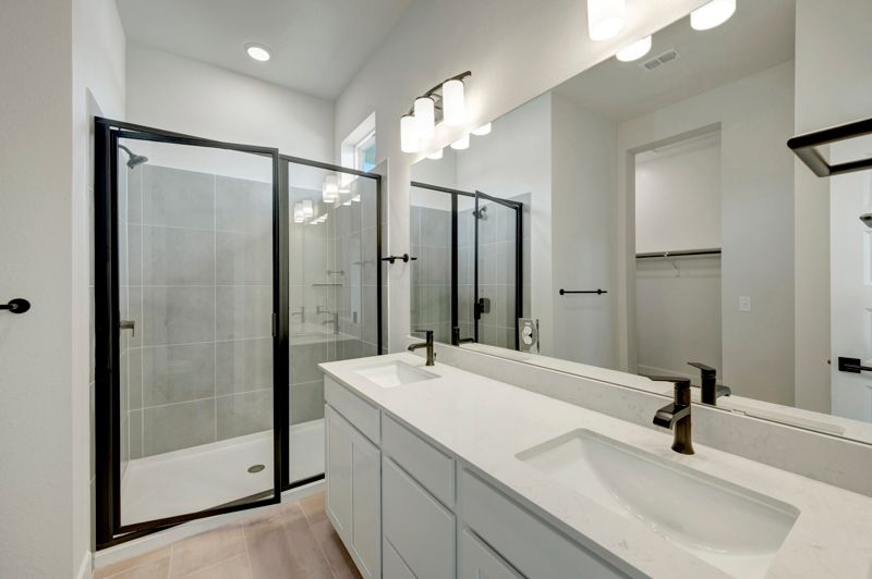 Owner's Bath