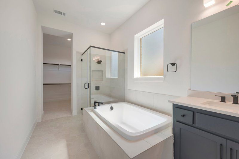 Owner's Bath
