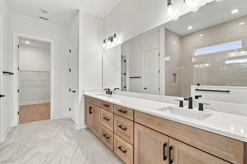 Owner's Bath