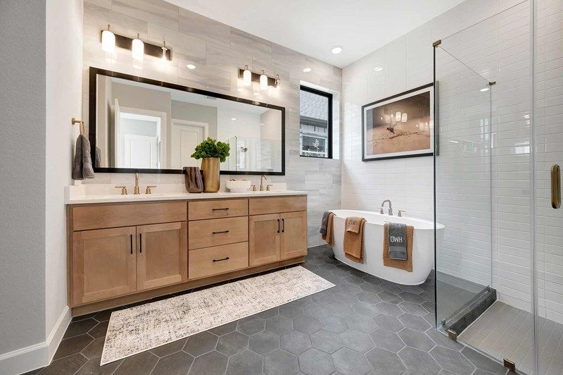 The Presidio - Owner's Bath