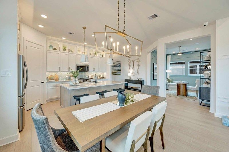 The Conroe - Dining