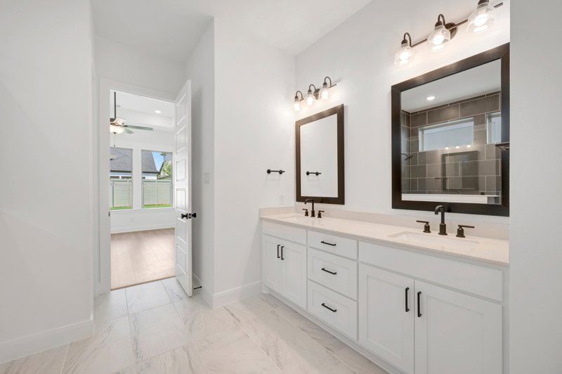Owner's Bath