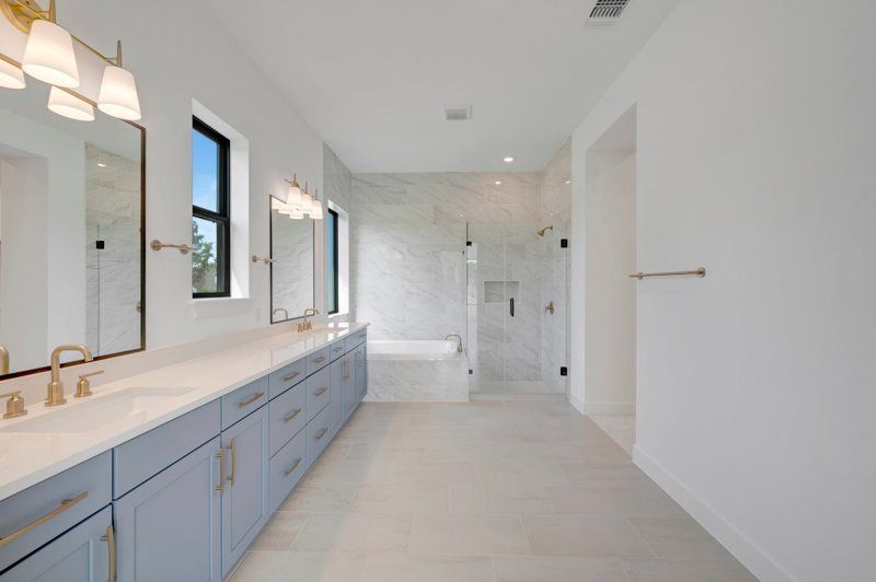 Owner's Bath