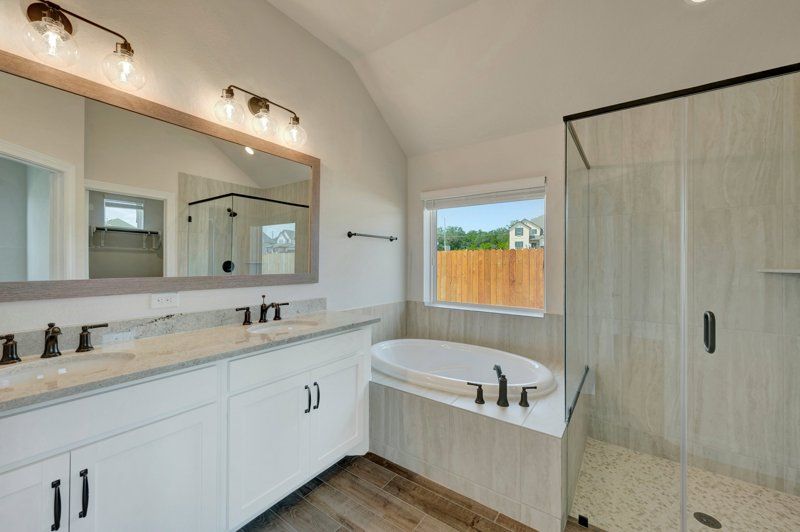 Owner's Bath