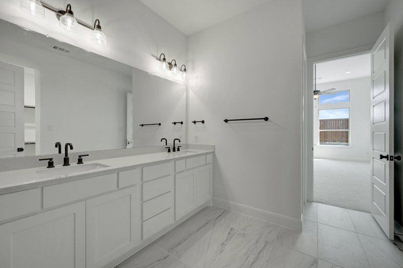 Owner's Bath