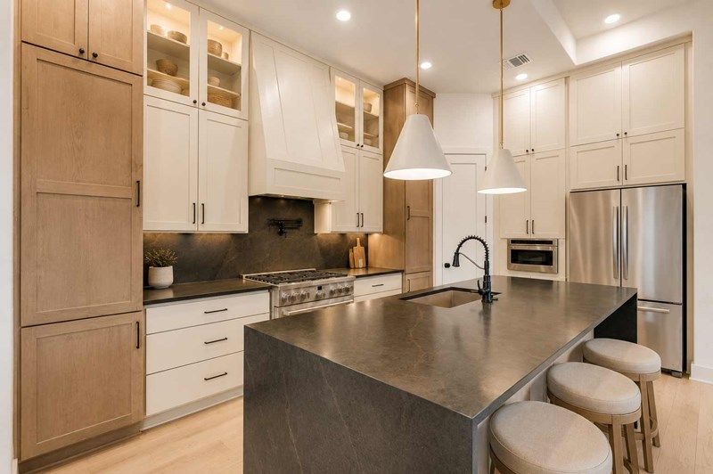 Central Living - Urban Quick Move-in Homes - Kitchen
