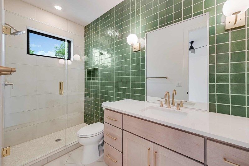 Central Living - Urban Quick Move-in Homes - Bath