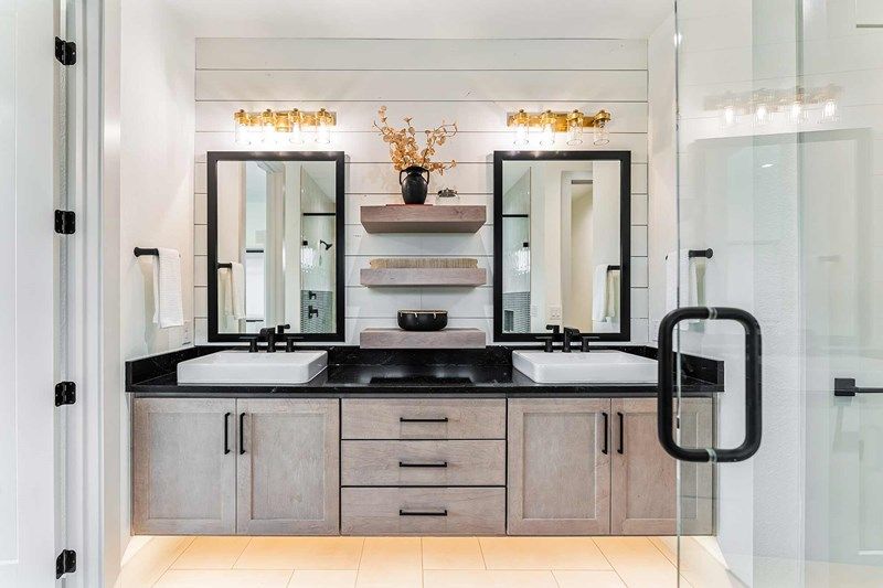 Central Living - Urban Quick Move-in Homes - Owner's Bath