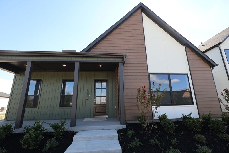 Crowson - Bridgeland Central: Emerald Heights - Enclave Row Collection: Cypress, Texas - David Weekley Homes