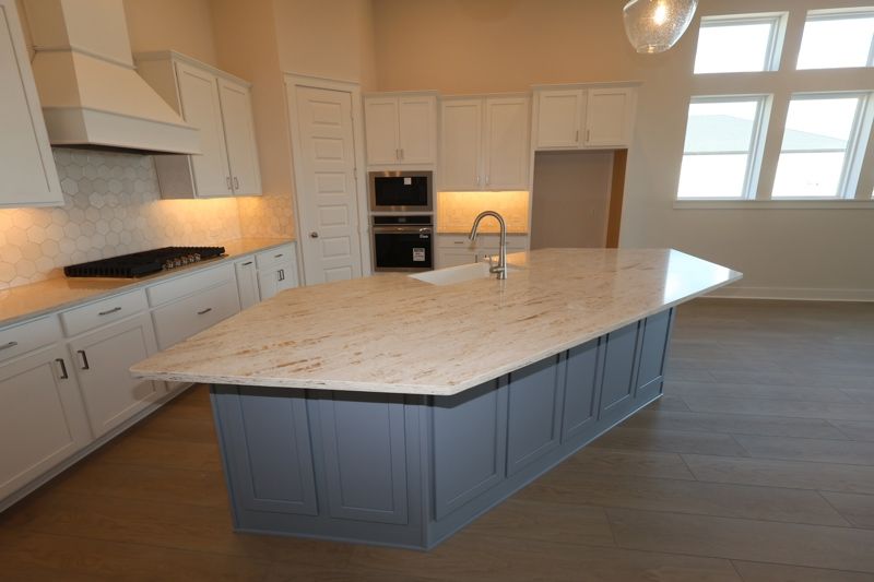 Bridgeland Central: Emerald Heights - Enclave Row Collection por David Weekley Homes en Houston Texas