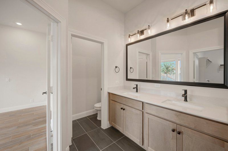 Owner's Bath