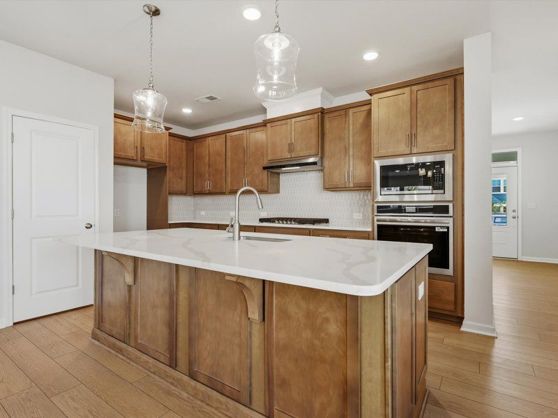 North Creek Village - Townhomes por David Weekley Homes en Charlotte North Carolina