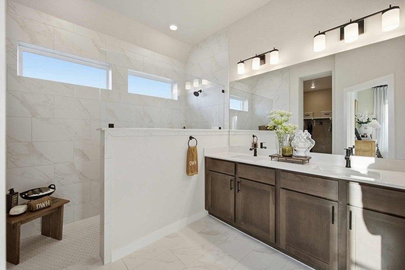The Pine - Owner's Bath