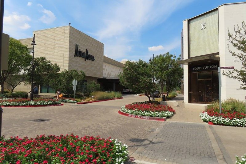 Trails at Waterside - Shopping