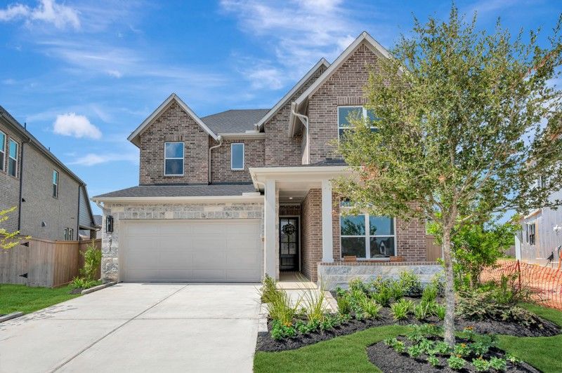 Bridgeway - Grange - Reserve Collection: Katy, Texas - David Weekley Homes