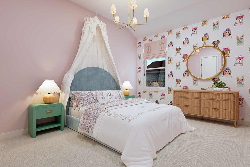 The Helmis - Bedroom