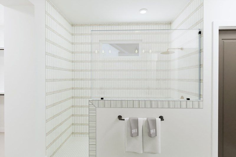 The Melva - Optional Super Shower